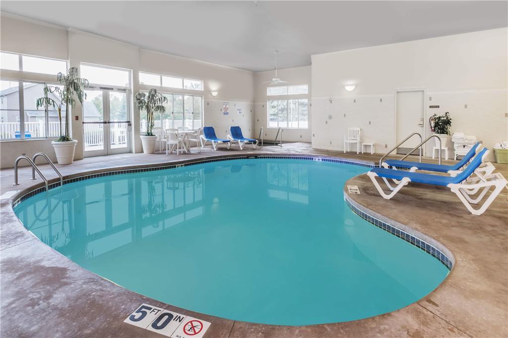 Baymont By Wyndham Waterford/Burlington Wi Hotel Facilities photo